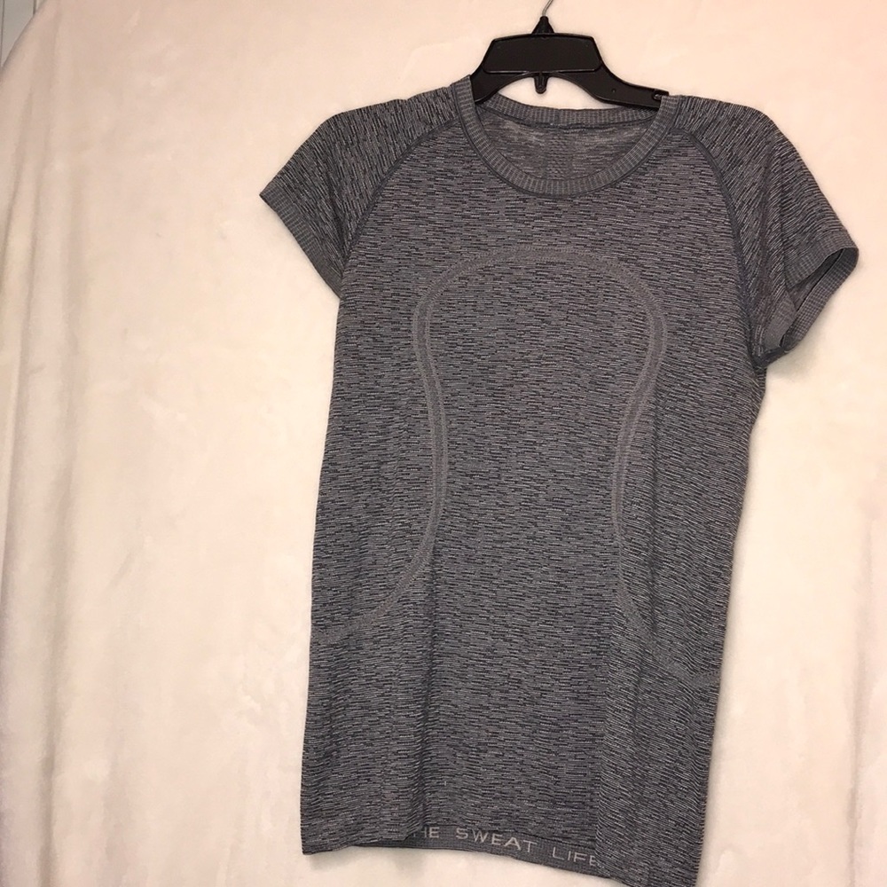 lululemon size 10 swiftly tech ss